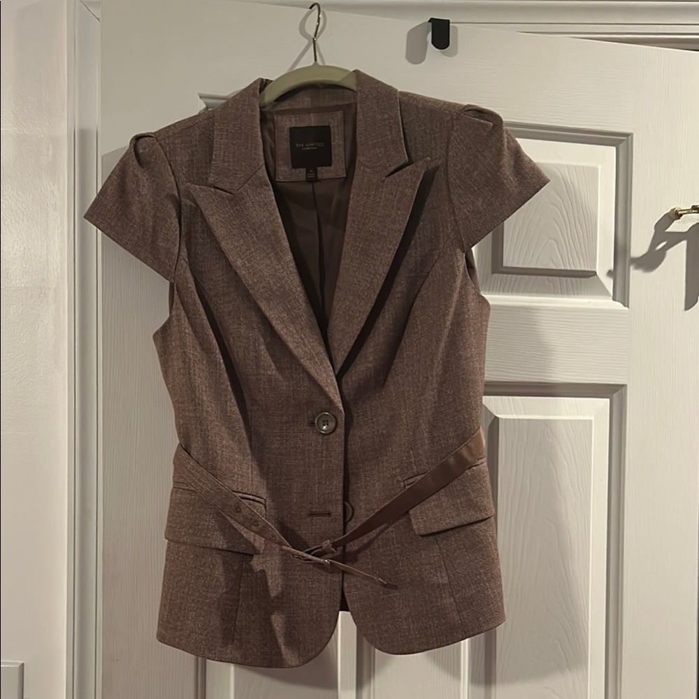 The Limited Brown Blazer with Notched Lapels and Tailored Fit